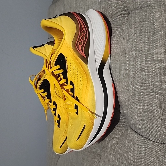 Mens Saucony Endorphin with Speedroll - Picture 2 of 5